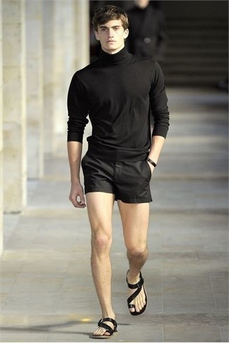Какие водолазки носить с черными шортами мужчине
