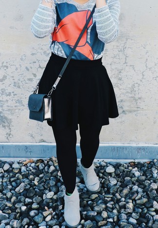 С чем носить черную короткую юбку-солнце