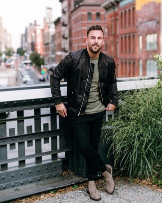 Какие бомберы носить с черными зауженными джинсами мужчине