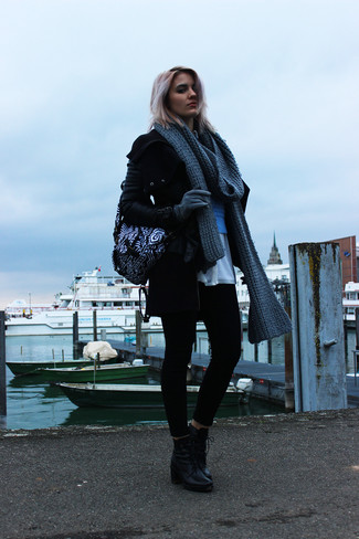 Какое пальто носить с черными джинсами скинни