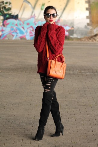 Какие свободные свитера носить с черными джинсами скинни