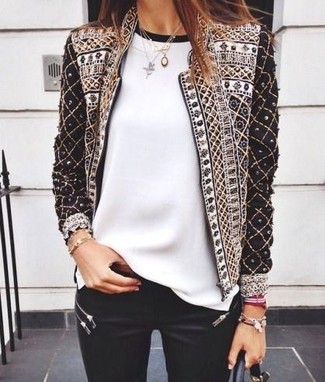 Какие косухи носить с черными узкими брюками