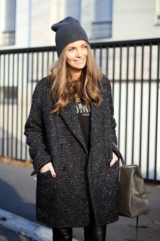 Какое пальто носить с черными узкими брюками