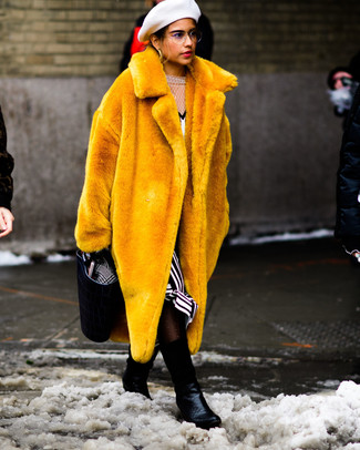 С чем носить черные кожаные ботильоны со змеиным рисунком