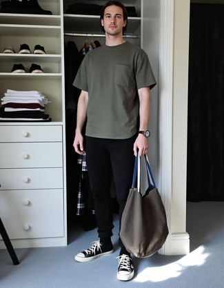 С чем носить черные носки мужчине