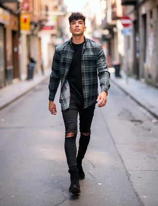 С чем носить черные замшевые ботинки мужчине