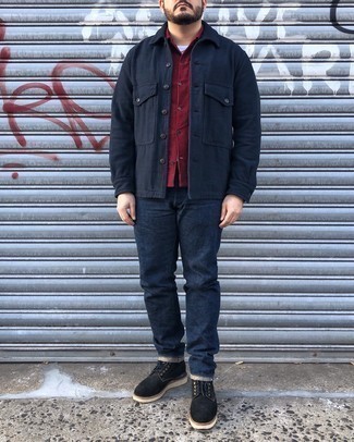 С чем носить черные замшевые повседневные ботинки мужчине