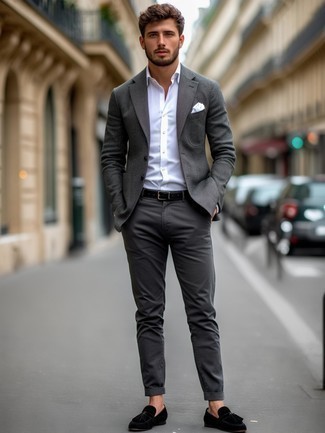 С чем носить черные замшевые лоферы с кисточками