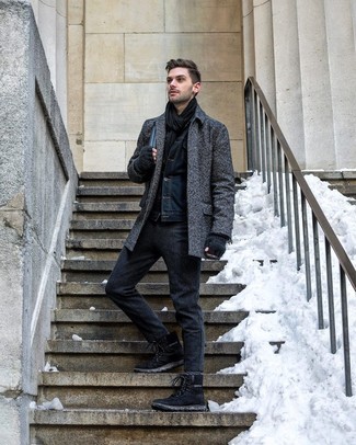 С чем носить черные замшевые рабочие ботинки мужчине