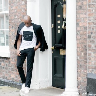 С чем носить черный костюм