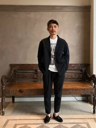 С чем носить черный костюм