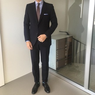 С чем носить черный костюм