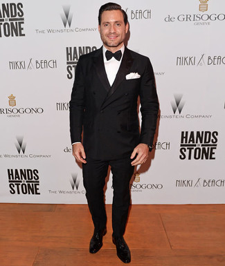 Какие оксфорды носить с черным костюмом