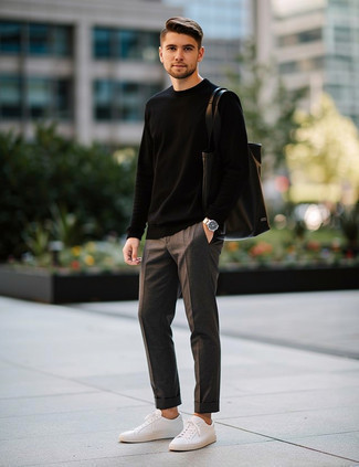 С чем носить черный свитер мужчине