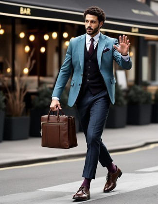 С чем носить черный трикотажный жилет мужчине