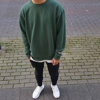 Какие кроссовки носить с черными спортивными штанами мужчине