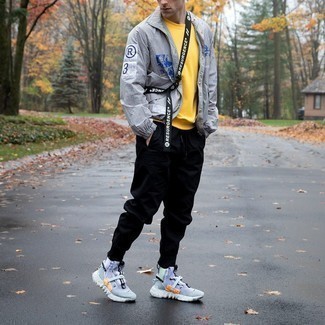Какие кроссовки носить с черными спортивными штанами мужчине
