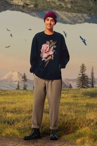 Какие ботинки челси носить с черным свитшотем мужчине