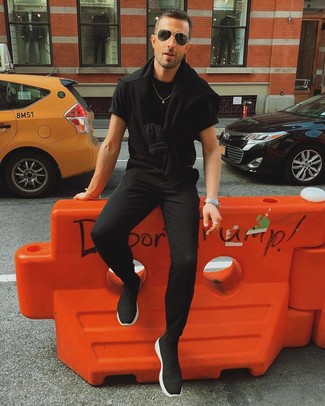 Какие высокие кеды носить с черным свитшотем мужчине