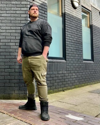 С чем носить черный свитшот мужчине