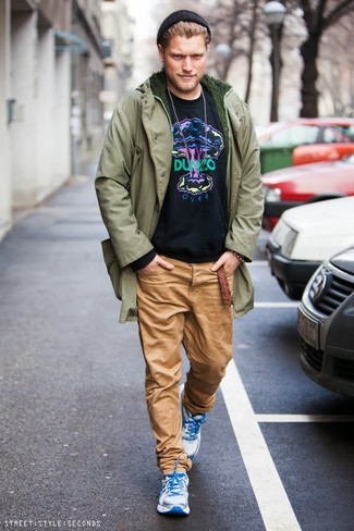 Какие парки носить с черным свитшотем мужчине