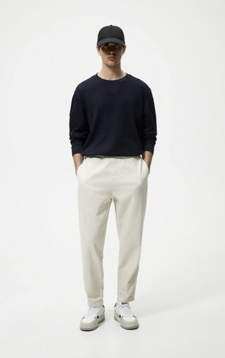 С чем носить черную футболку подросткам мужчине