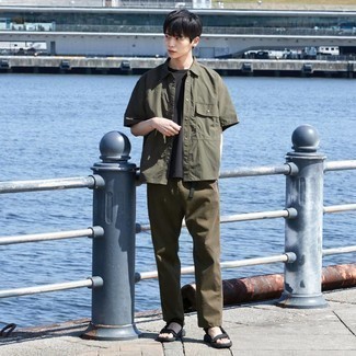 С чем носить черную футболку подросткам мужчине