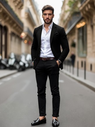 Какие пиджаки носить с черными лоферами с кисточками