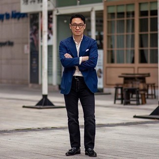 Какие джинсы носить с черными лоферами с кисточками