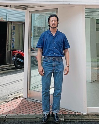 Какие джинсы носить с черными лоферами с кисточками