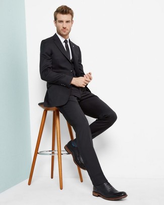 С чем носить черный галстук мужчине