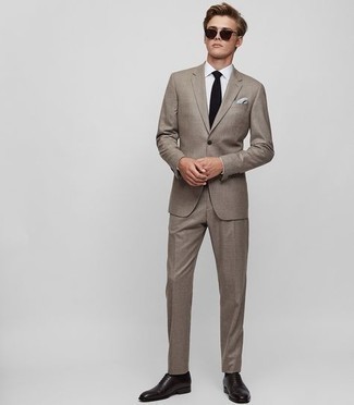 С чем носить черный галстук мужчине