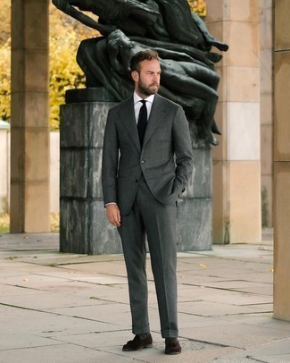 С чем носить черный галстук мужчине