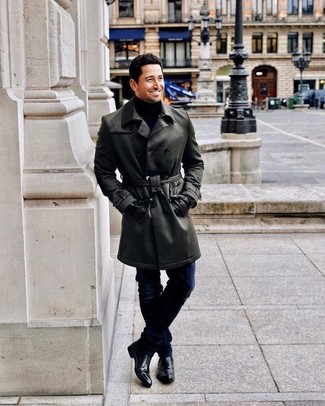 Какие водолазки носить с черным плащом мужчине