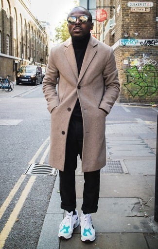 Какие кроссовки носить с черной водолазкой мужчине