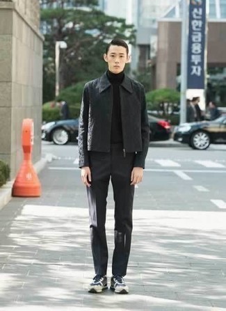 Какие кроссовки носить с черной водолазкой мужчине