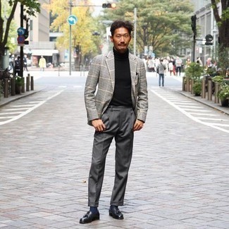 Как носить черную водолазку с черным пиджаком мужчине