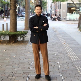 Как носить черную водолазку с черным пиджаком мужчине