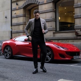 Как носить черную водолазку с темно-серым пиджаком мужчине