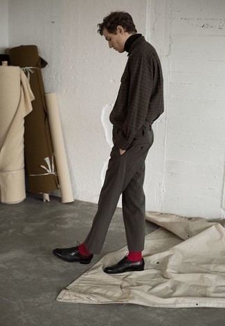 Какие туфли дерби носить с черной водолазкой