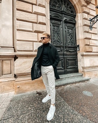 Какие низкие кеды носить с черной водолазкой мужчине