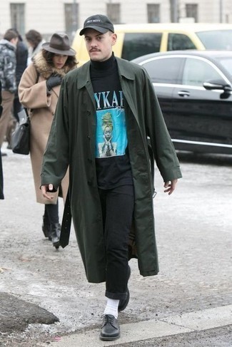 Как носить черную водолазку с оливковым плащом мужчине