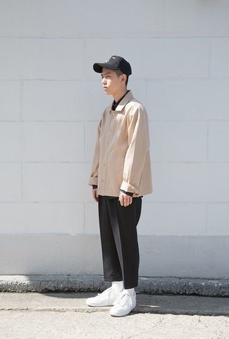 Как носить черную водолазку с белыми низкими кедами мужчине