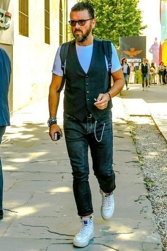 С чем носить черный жилет