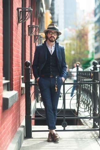 С чем носить черный жилет