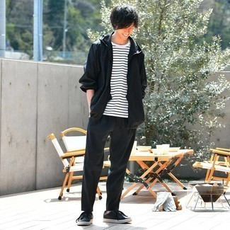 С чем носить черную ветровку мужчине