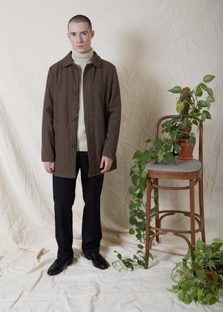 С чем носить черные шерстяные классические брюки мужчине