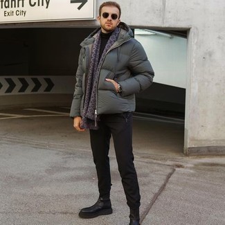 С чем носить черную шерстяную водолазку мужчине