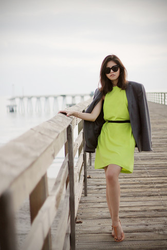 Как носить пиджак с повседневным платьем