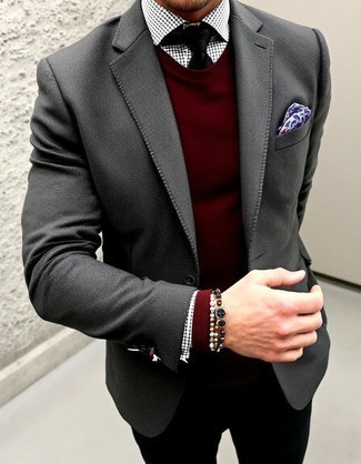 Как носить пиджак с свитером с круглым вырезом мужчине